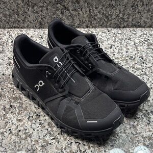 On Cloud Men's Black Athletic Shoes